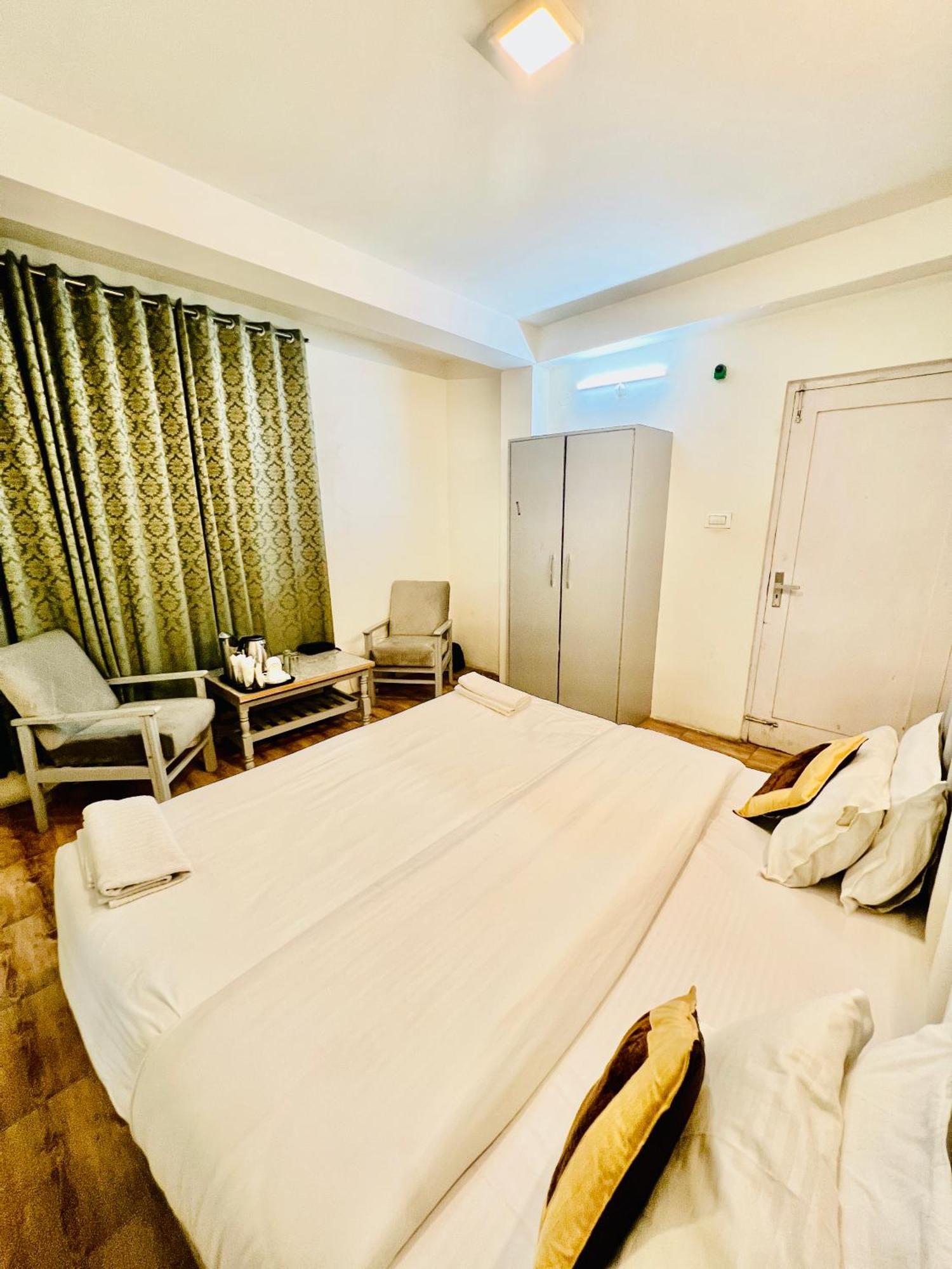 Hotel Green Link -#Near Volvo Bus Stand #Mountain View #River View #Open Terrace Маналі Екстер'єр фото