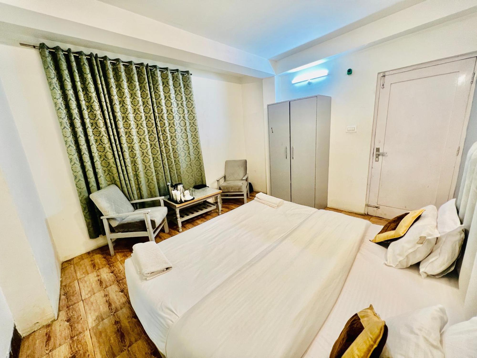 Hotel Green Link -#Near Volvo Bus Stand #Mountain View #River View #Open Terrace Маналі Екстер'єр фото